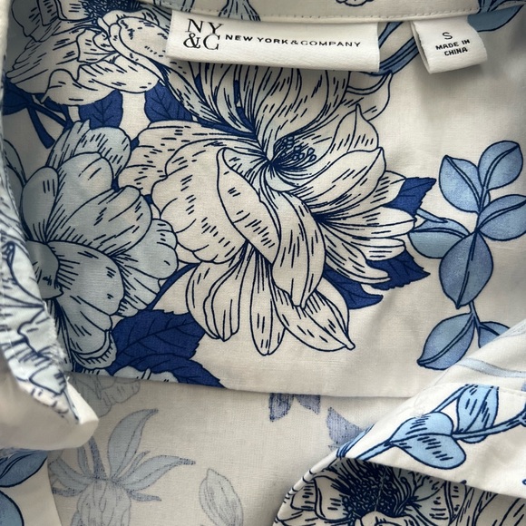 New York & Company Blue and White Floral High Low Dress - Picture 4 of 7